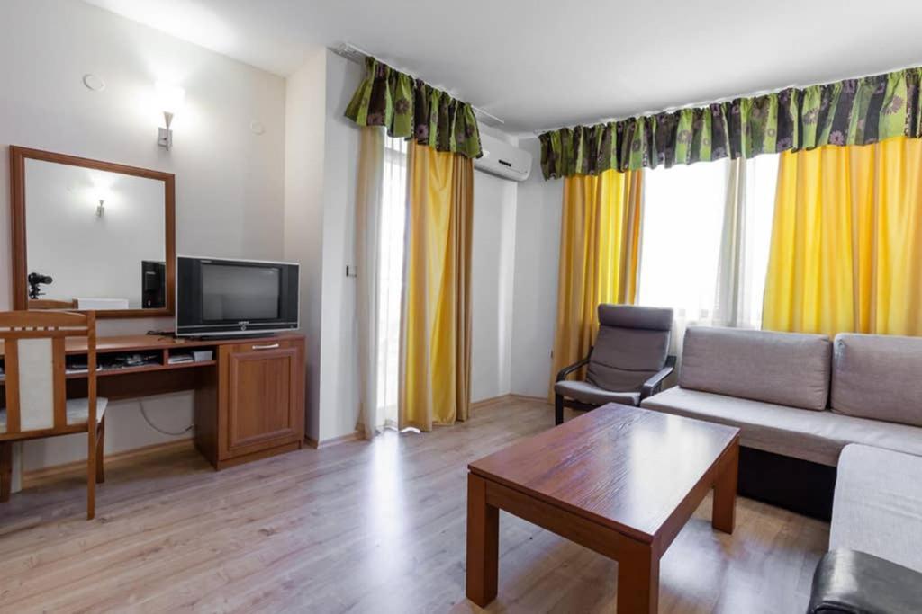 Avalon Appartament Da Lary Sunny Beach Buitenkant foto